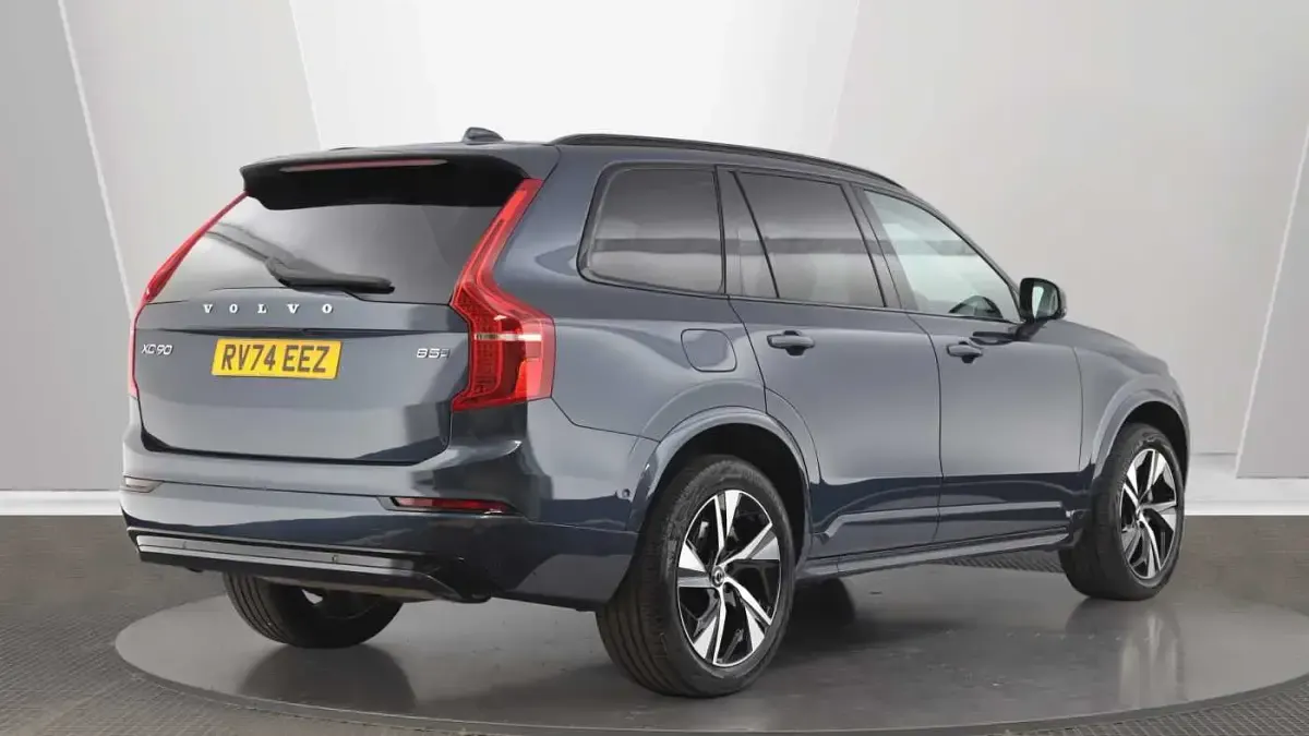 Used Volvo XC90 Plus 247 HP (181 kW) 2024 SUV