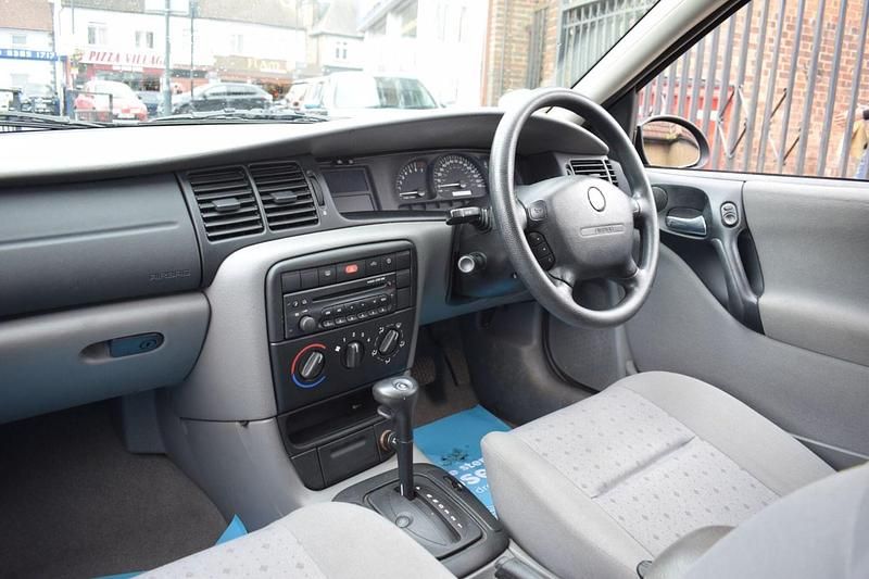 Used Vauxhall Vectra 2002 Blue Hatchback