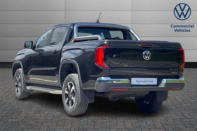 Second-hand VW Amarok Style 202 CP (148 kW) 2024 Negru Pickup