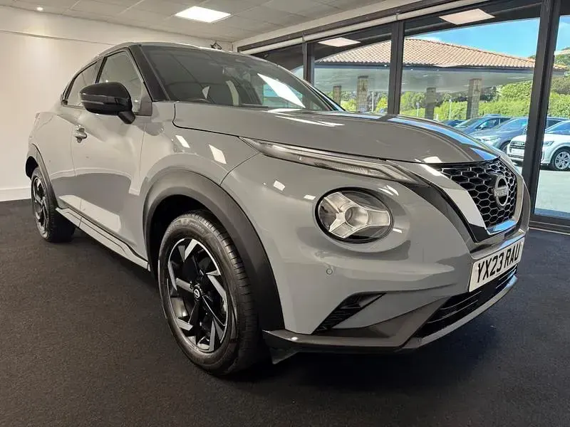 Used Nissan Juke N-Connecta 114 HP (83 kW) 2023 Grey SUV