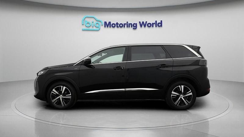 Used Peugeot 5008 GT 130 HP (95 kW) 2022 Black SUV