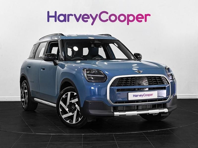 Blue New 2024 Mini Countryman Exclusive SUV | £29,990 (Fair price) - Image 1/4