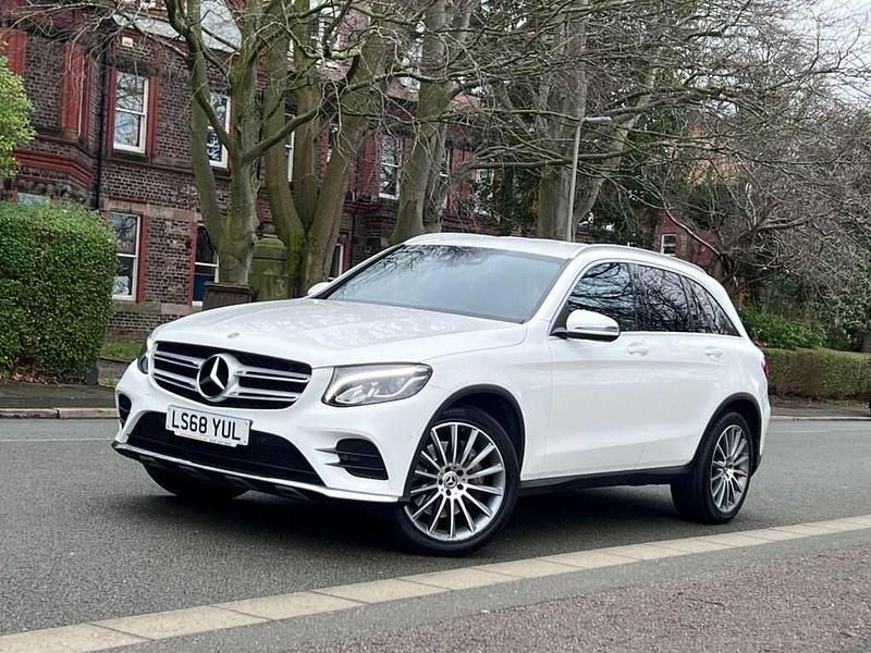 Begagnad Mercedes GLC250 AMG line 2018 Vit SUV