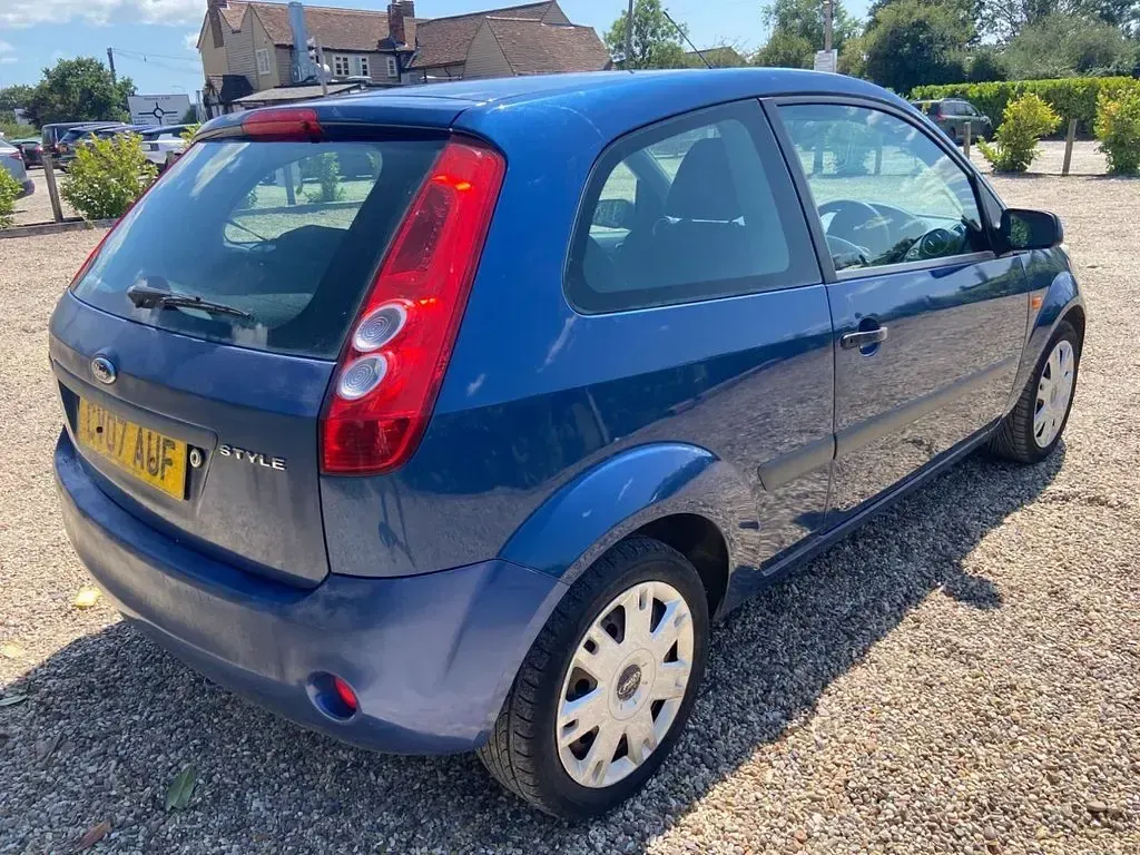Used Ford Fiesta Style 75 HP (55 kW) 2007 Blue Hatchback