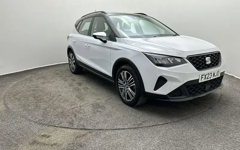 Begagnad Seat Arona SE Technology 110 HK (80 kW) 2023 SUV