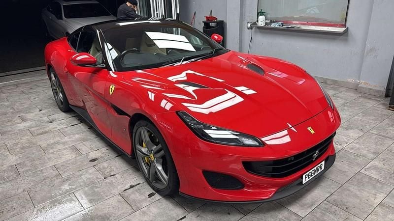 Red Used 2019 Ferrari Portofino Cabriolet | £117,995 (Fair price) - Image 1/4