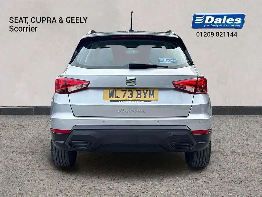 Used Seat Arona SE Technology 94 HP (69 kW) 2023 Silver SUV