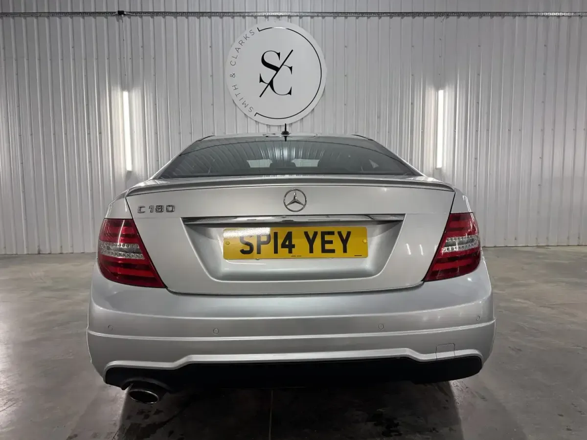 Begagnad Mercedes C180 Sport Edition 2014 Silver Sportkupé