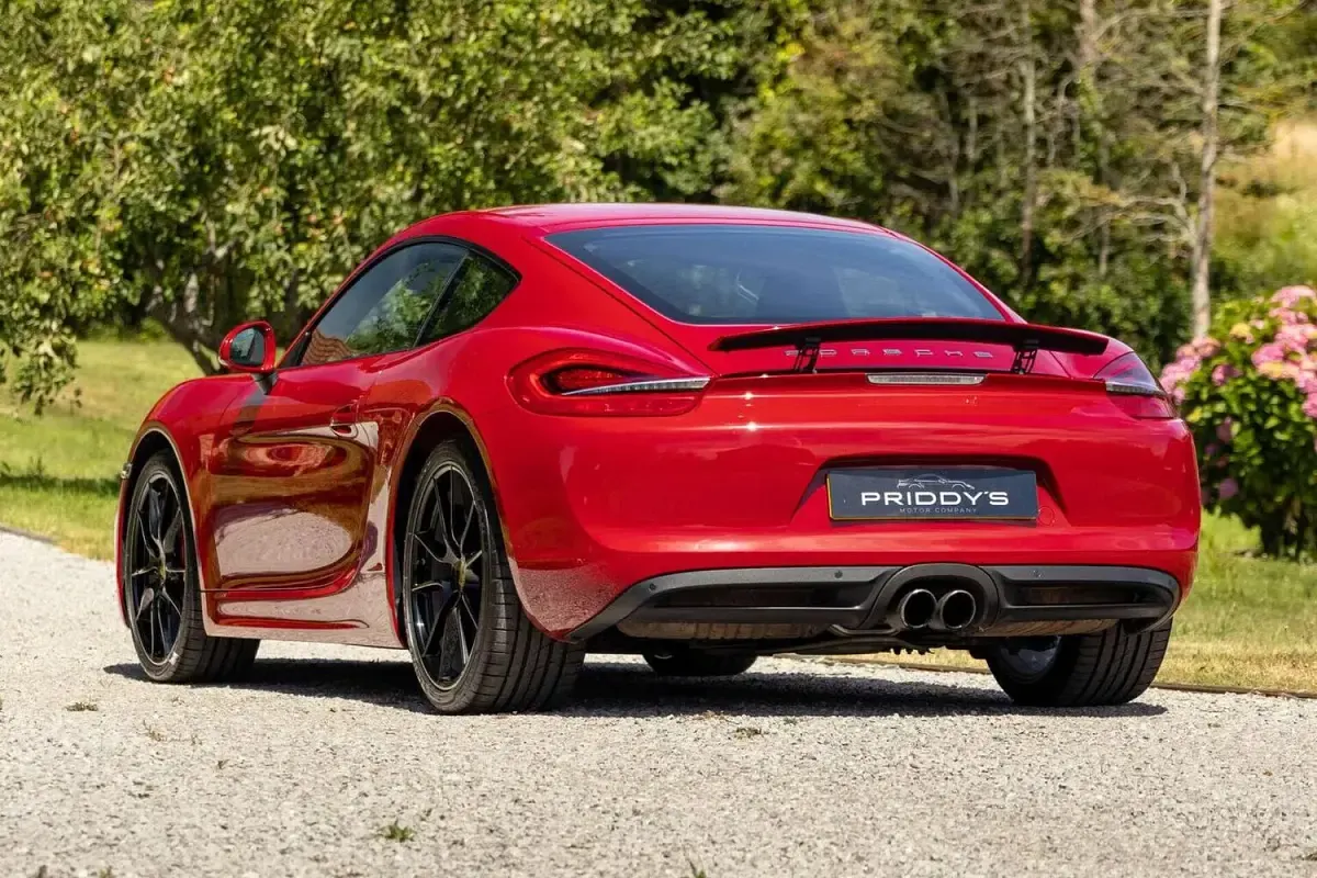 Used Porsche Cayman 2015 Red Coupe