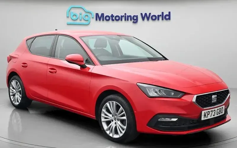 Used Seat Leon SE Dynamic 131 HP (96 kW) 2023 Hatchback