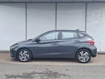 Used Hyundai i20 Advanced 100 HP (73 kW) 2024 Grey Hatchback