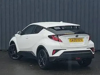 Used Toyota C-HR Design 122 HP (89 kW) 2020 White SUV