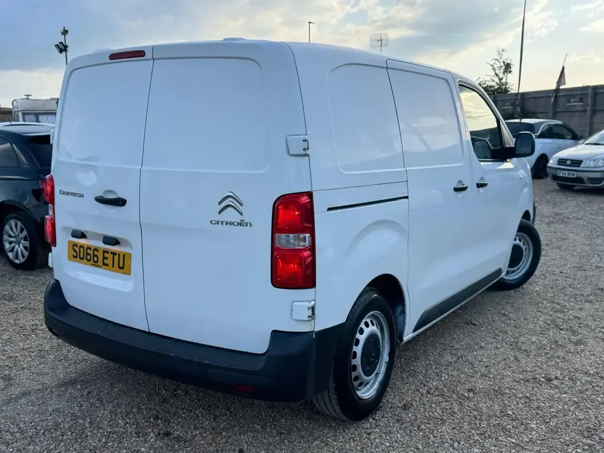 Used Citroën Dispatch 2017 White MPV