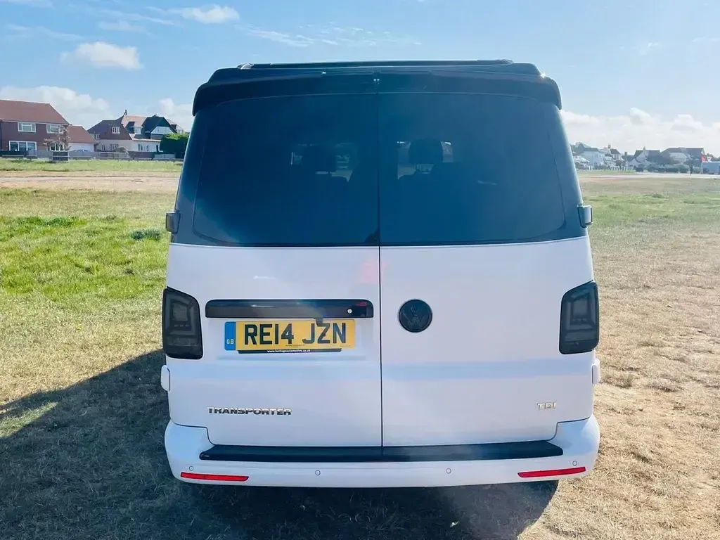 Used VW T5 Trendline 102 HP (75 kW) 2014 White/black Van
