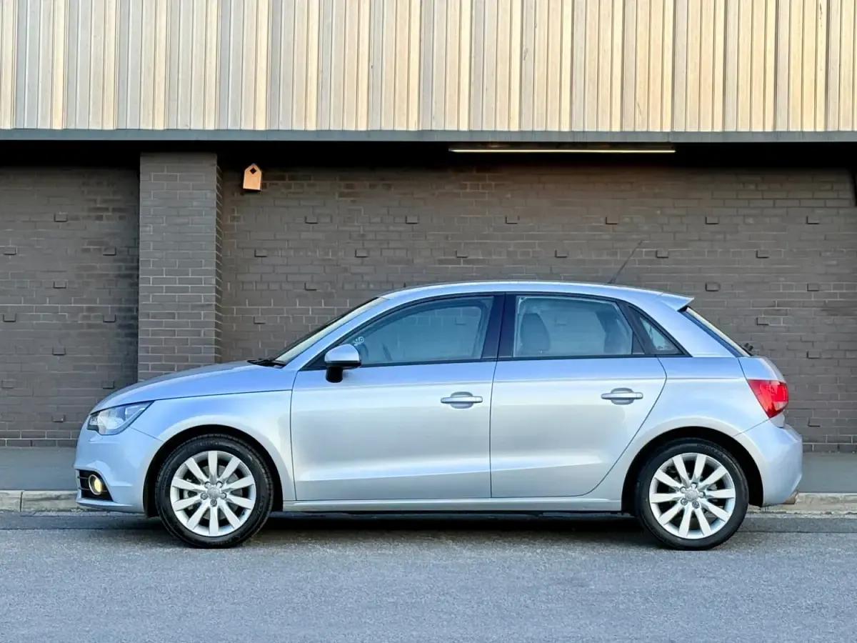 Usado Audi A1 Sport 2012 Prateado Citadino