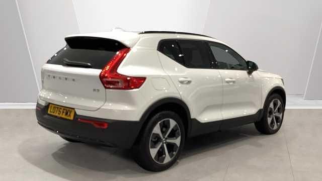 New Volvo XC40 Plus 161 HP (118 kW) 2026 SUV