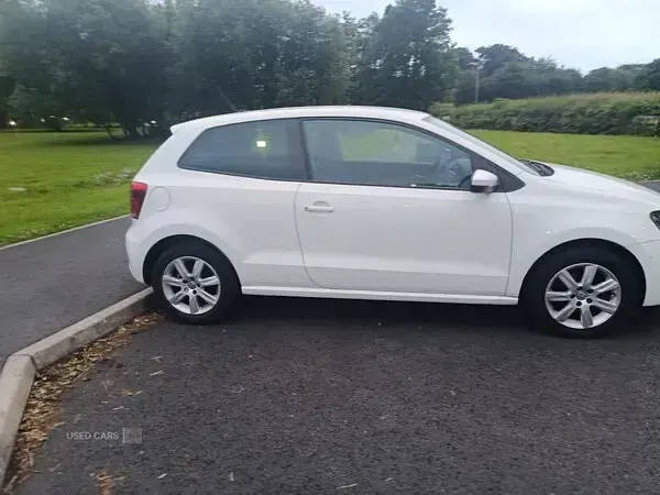 Used VW Polo Match 60 HP (44 kW) 2013 White Hatchback