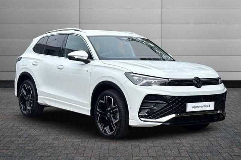 White Used 2025 VW Tiguan R-line SUV | £37,990 - Image 1/4