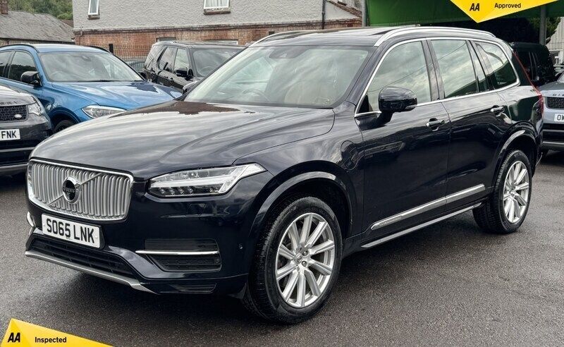 Blue Used 2016 Volvo XC90 Inscription SUV | £22,995 (Fair price) - Image 1/2