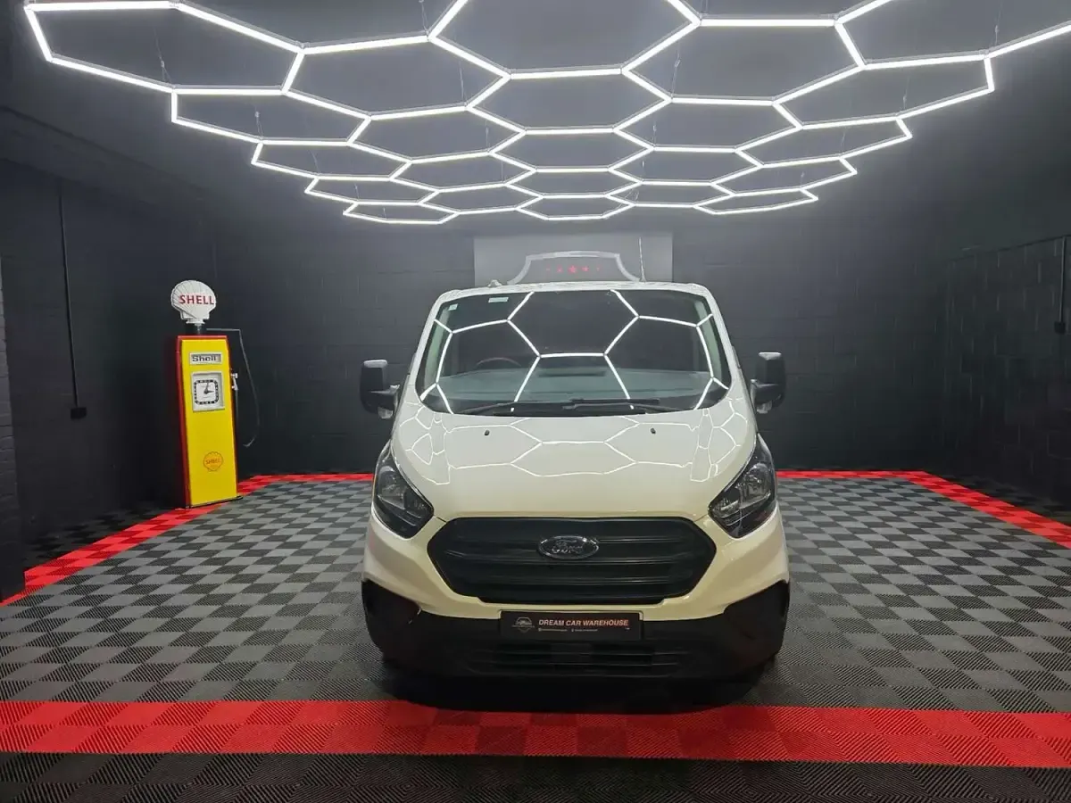 Used Ford Transit Custom S 105 HP (77 kW) 2021 White Van
