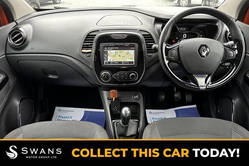Used Renault Captur Dynamique 90 HP (66 kW) 2014 Orange SUV