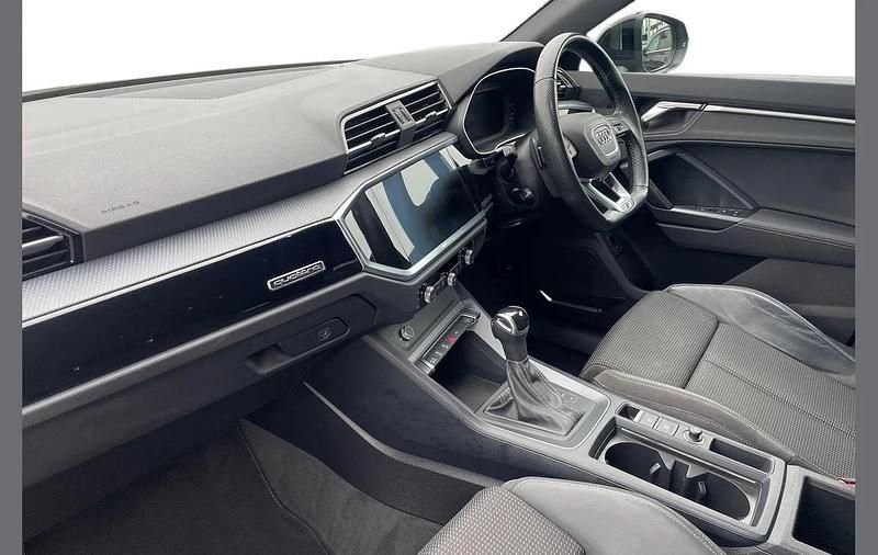 Used Audi Q3 Black Edition 197 HP (144 kW) 2021 Grey SUV