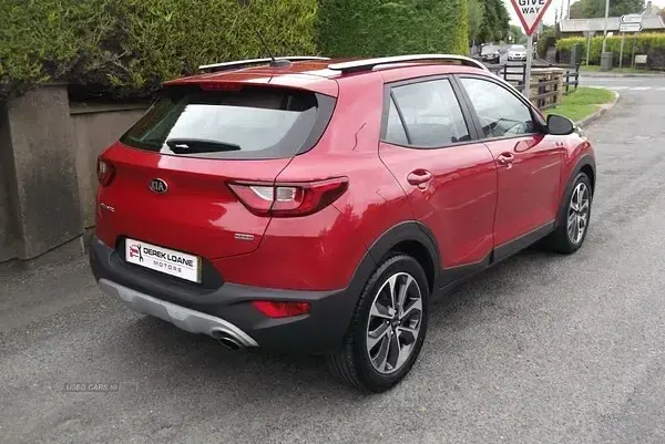 Used Kia Stonic 108 HP (79 kW) 2018 Red SUV