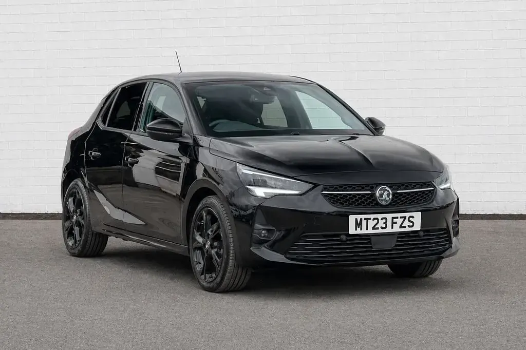Second-hand Vauxhall Corsa S 100 CP (73 kW) 2023 Negru Hatchback