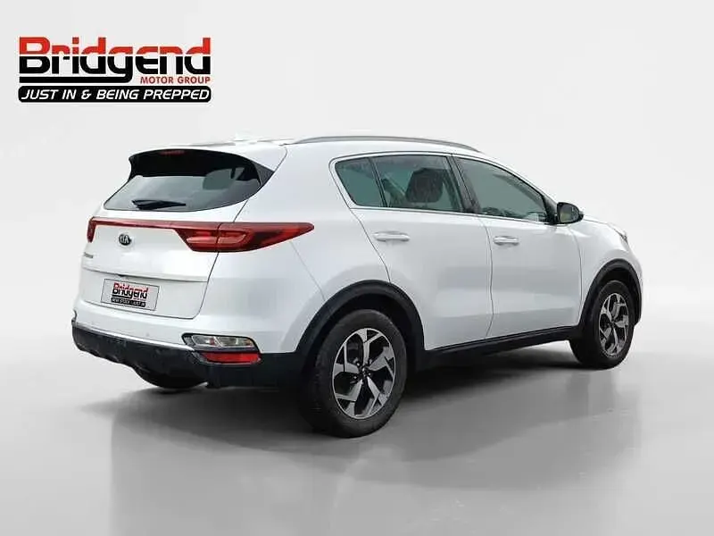 Used Kia Sportage 2021 White SUV
