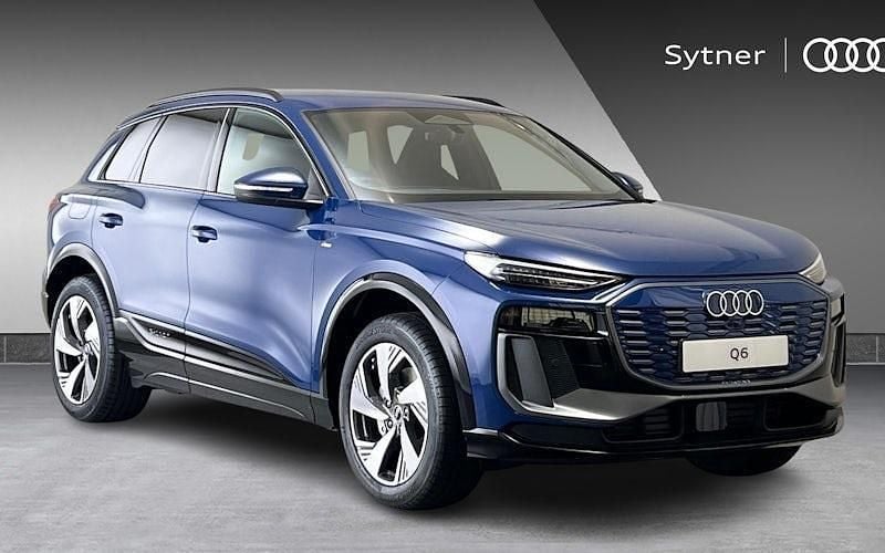 New 2025 Audi e-tron Sport SUV | £73,033 (Fair price) - Image 1/4
