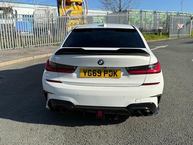 Used BMW 318 2019 White Sedan