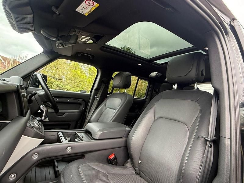 Usado Land Rover Defender HSE Dynamic 2023 Preto SUV