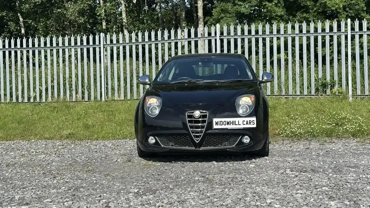 Used Alfa Romeo MiTo Distinctive 120 HP (88 kW) 2015 Black Hatchback