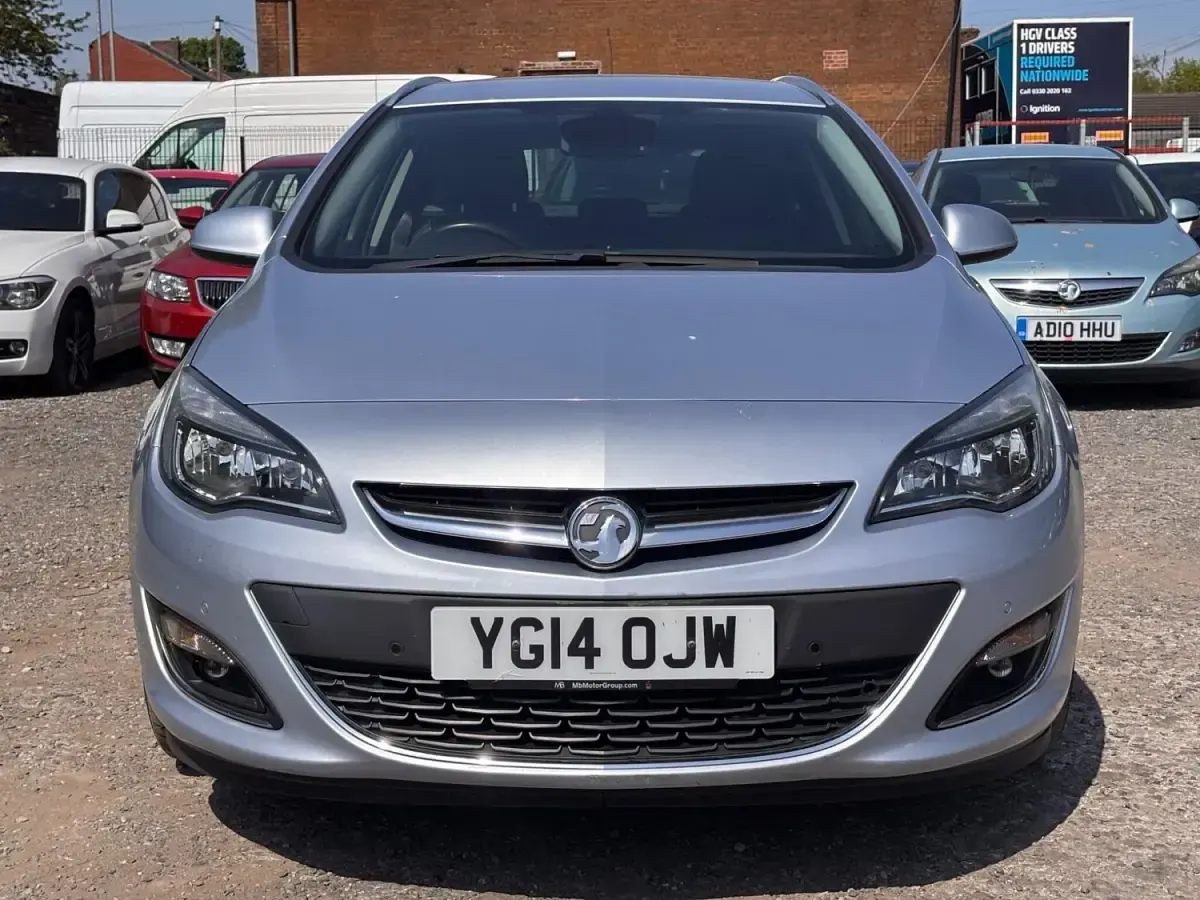 Second-hand Vauxhall Astra Elite 2014 Argintiu Break