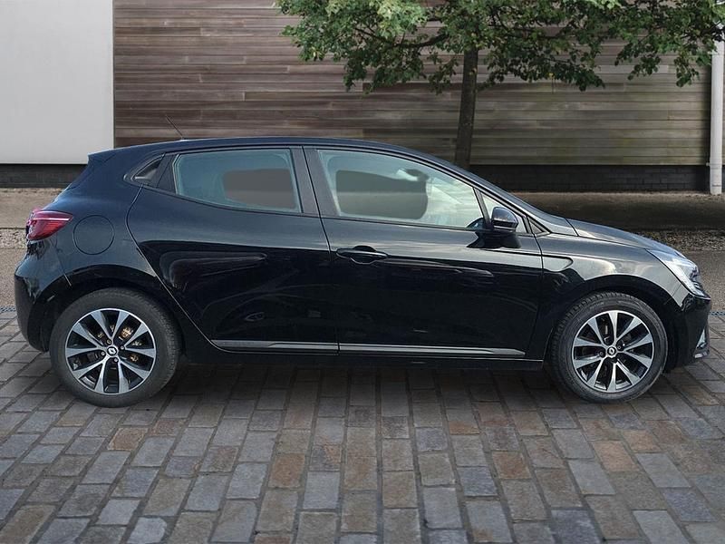 Used Renault Clio V Evolution 90 HP (66 kW) 2023 Black Hatchback