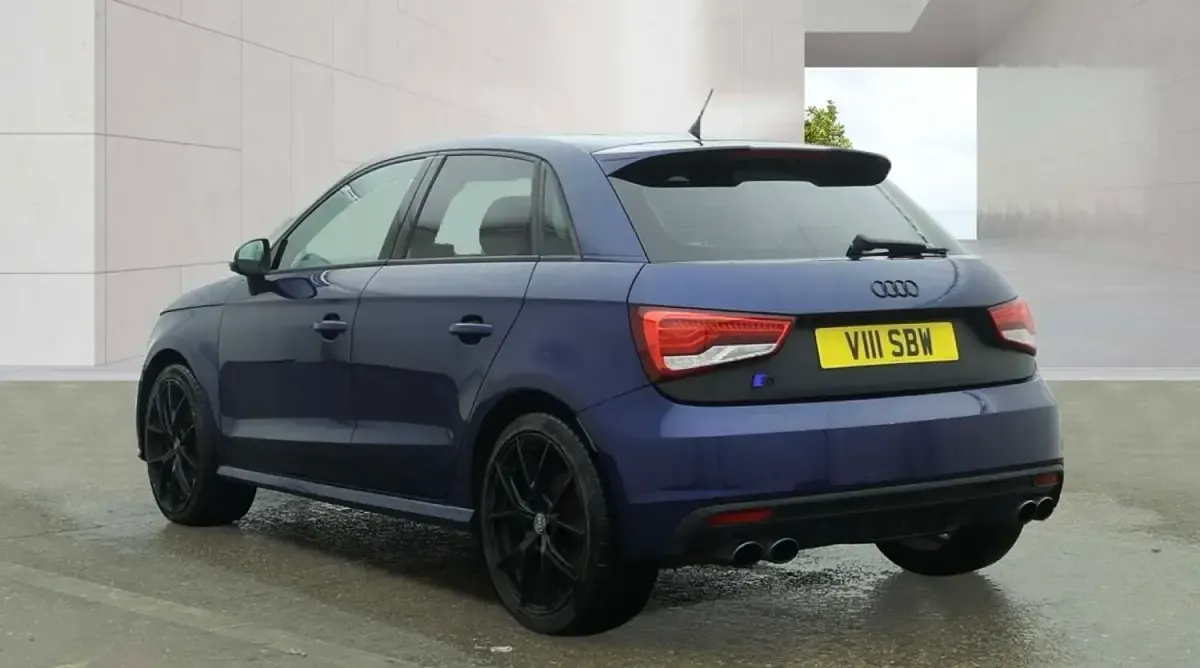 Used Audi A1 Advanced 256 HP (188 kW) 2014 Blue Hatchback