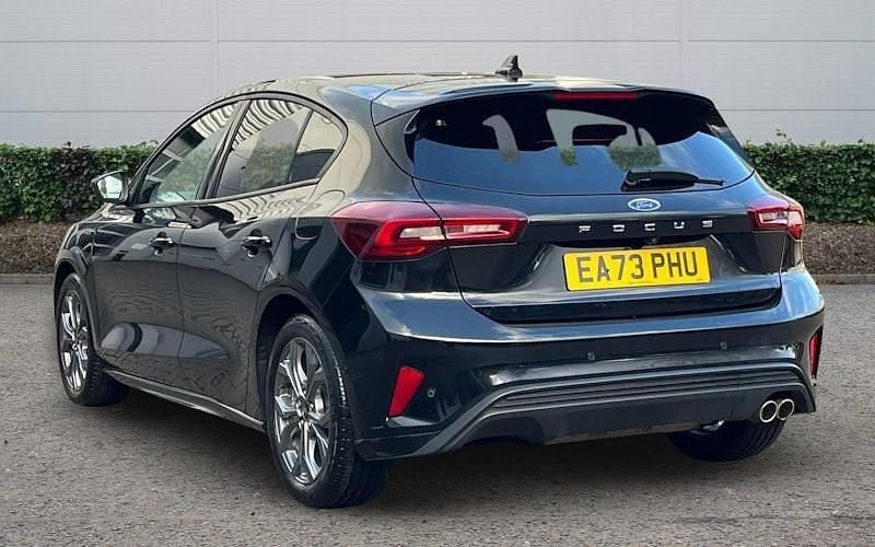 Used Ford Focus ST-Line 125 HP (91 kW) 2023 Black Hatchback