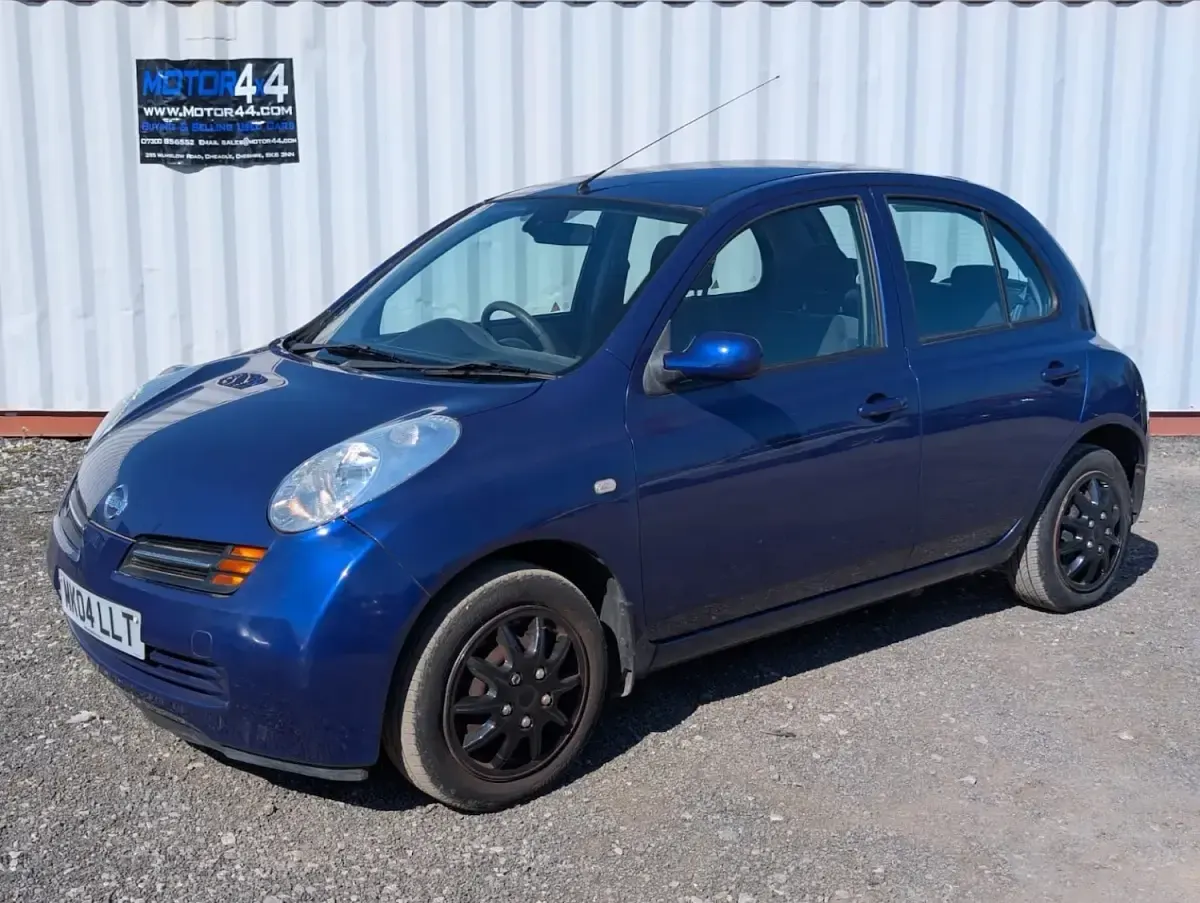 Used Nissan Micra SE 2004 Blue Hatchback