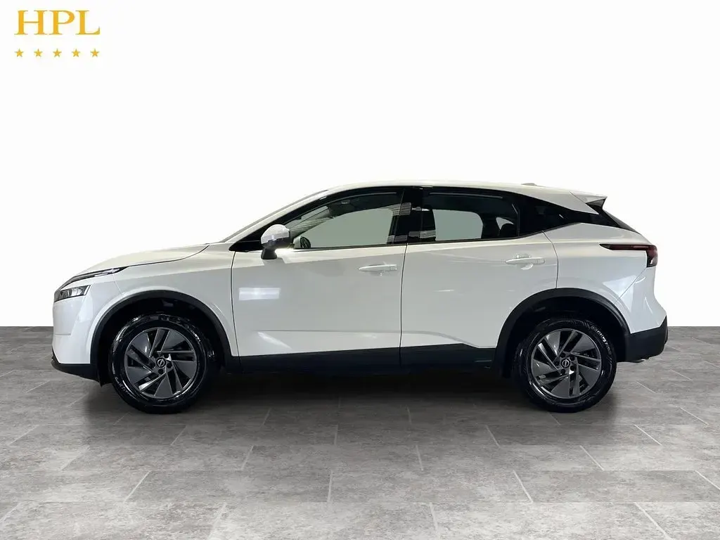 Used Nissan Qashqai Acenta Premium 140 HP (102 kW) 2023 White SUV