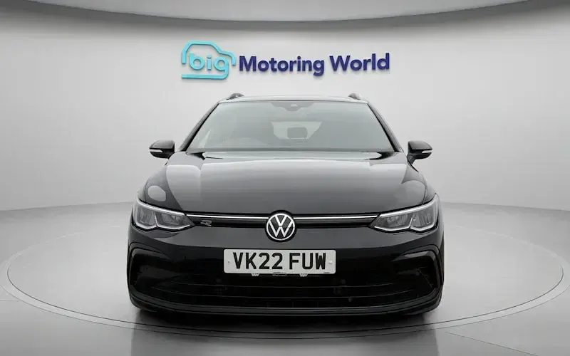 Used VW Golf VIII R-line 150 HP (110 kW) 2022 Black Estate