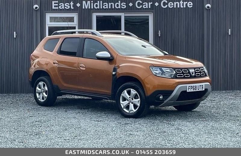 Used Dacia Duster Comfort 115 HP (84 kW) 2018 Orange Hatchback
