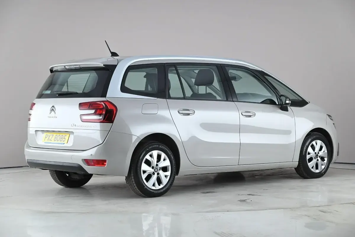 Used Citroën Grand C4 Picasso Live 130 HP (95 kW) 2021 Beige MPV