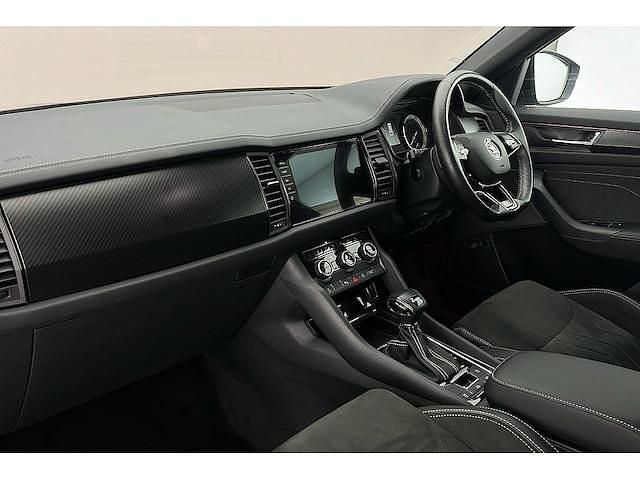 Image 2/4