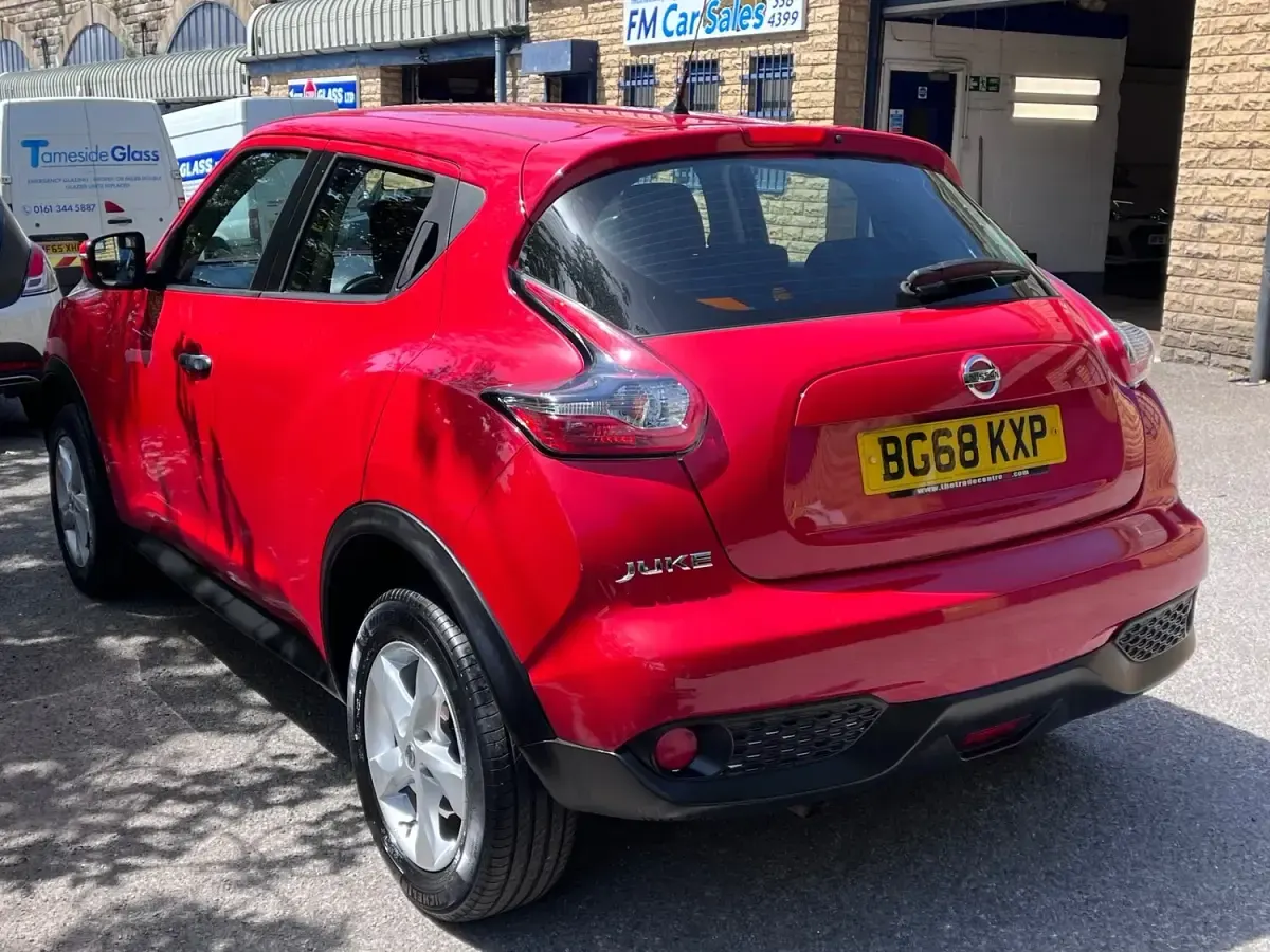 Used Nissan Juke Visia 112 HP (82 kW) 2018 Red SUV