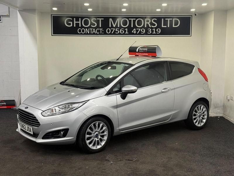Used Ford Fiesta Titanium X 125 HP (91 kW) 2013 Silver Hatchback