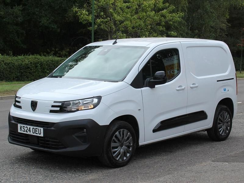 White Used 2024 Peugeot Partner S MPV | £15,450 (A bit pricey) - Image 1/4