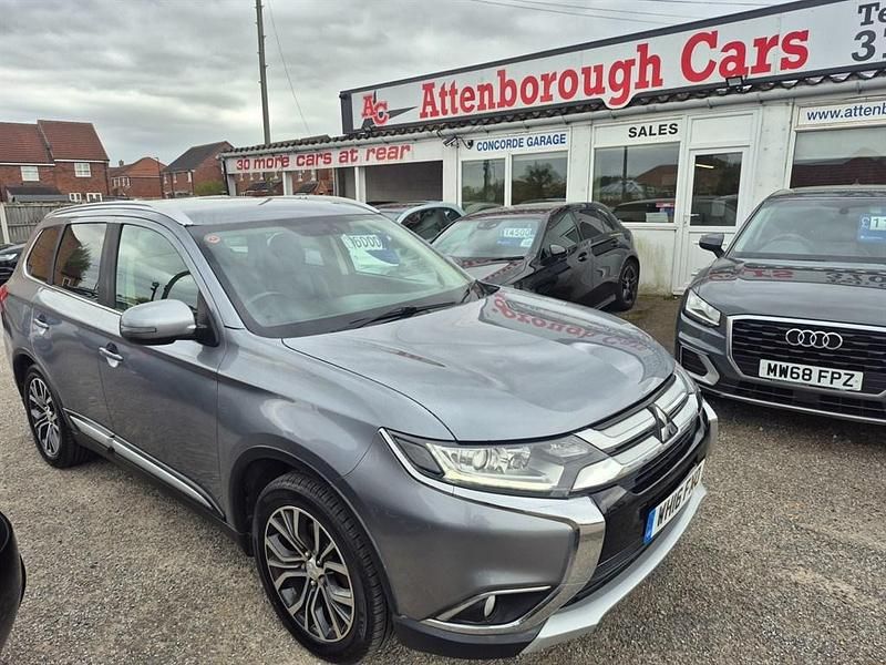 Usado Mitsubishi Outlander 2016 Cinzento SUV