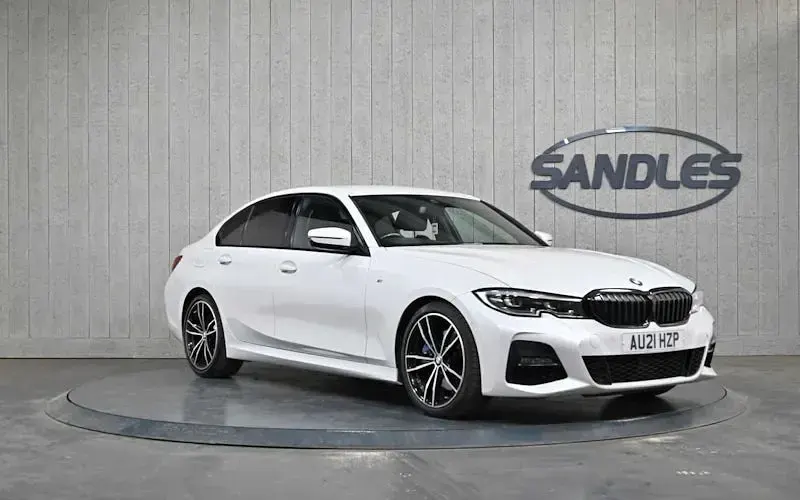 Begagnad BMW 320 M Sport 184 HK (135 kW) 2021 Sedan