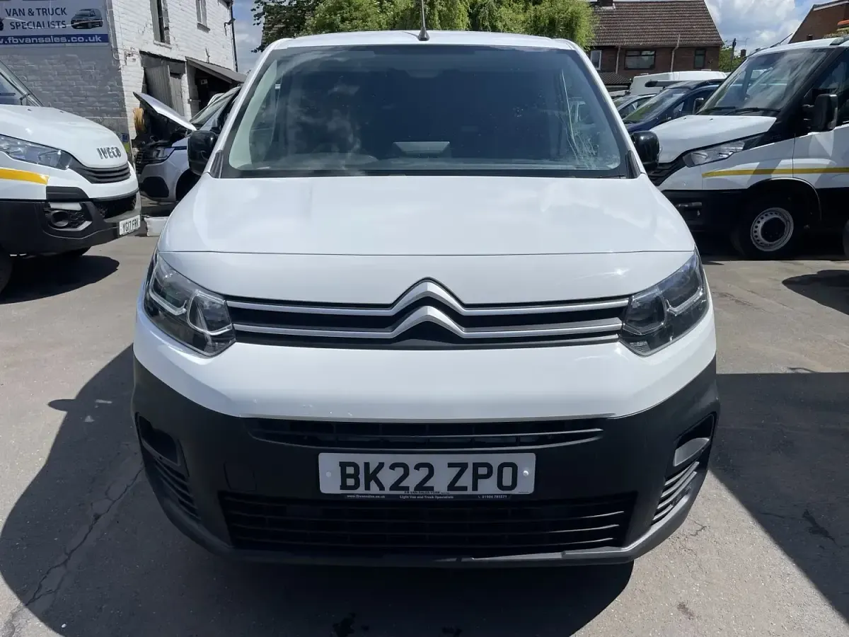 Used Citroën Berlingo 2022 White MPV