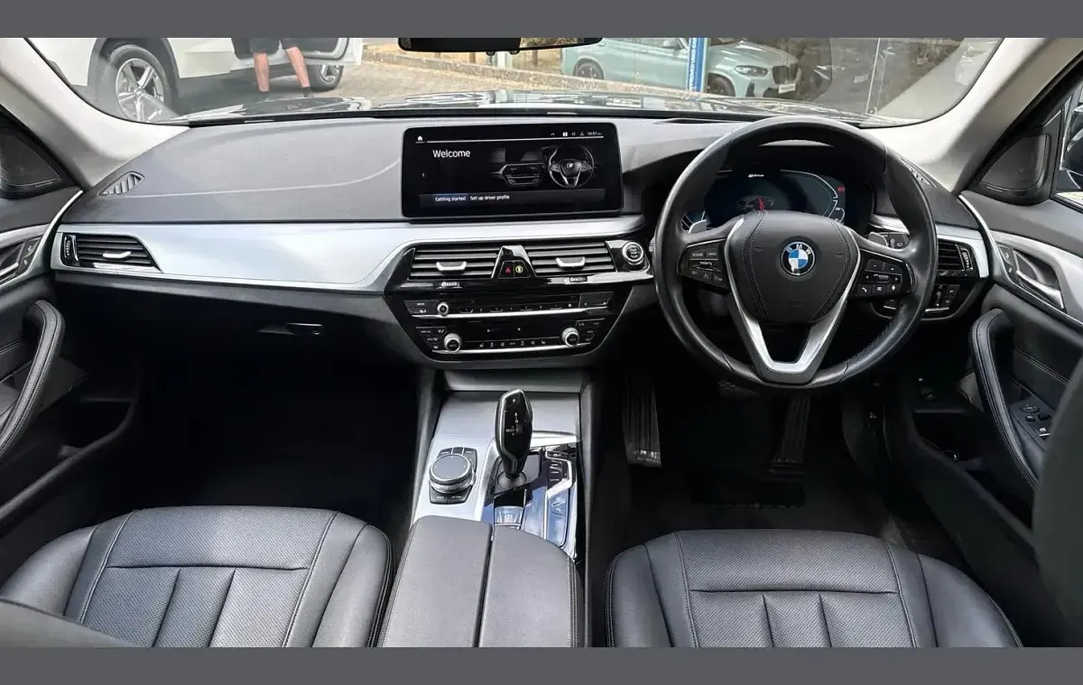 Used BMW 530e Sport Line 288 HP (211 kW) 2022 Black Estate